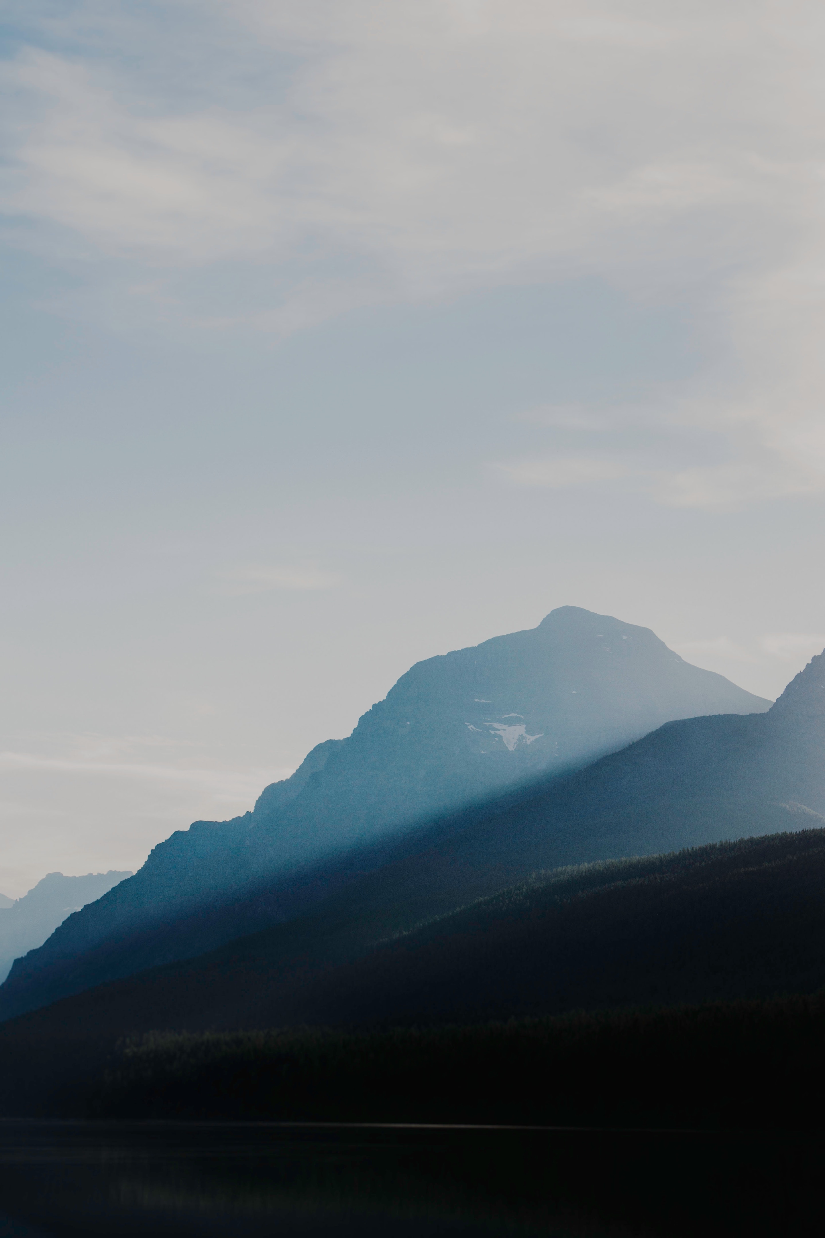 src/images/background/2.jpg